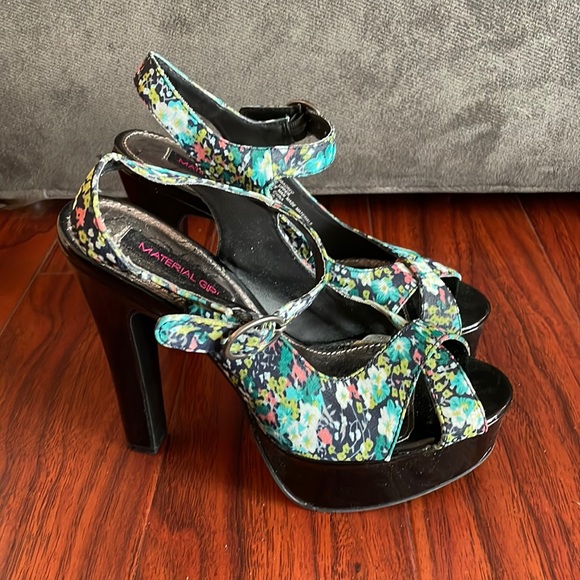 NEW Material Girl Sacred Slingback strappy heels Floral platform sandals - Picture 1 of 6